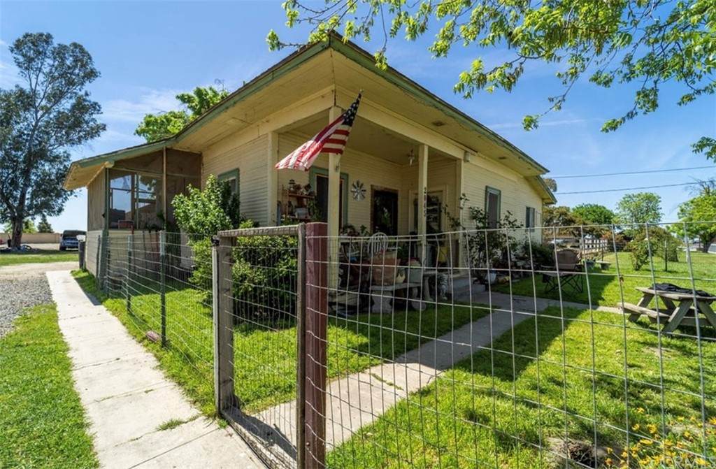 2045 Bainum Avenue - Photo 1