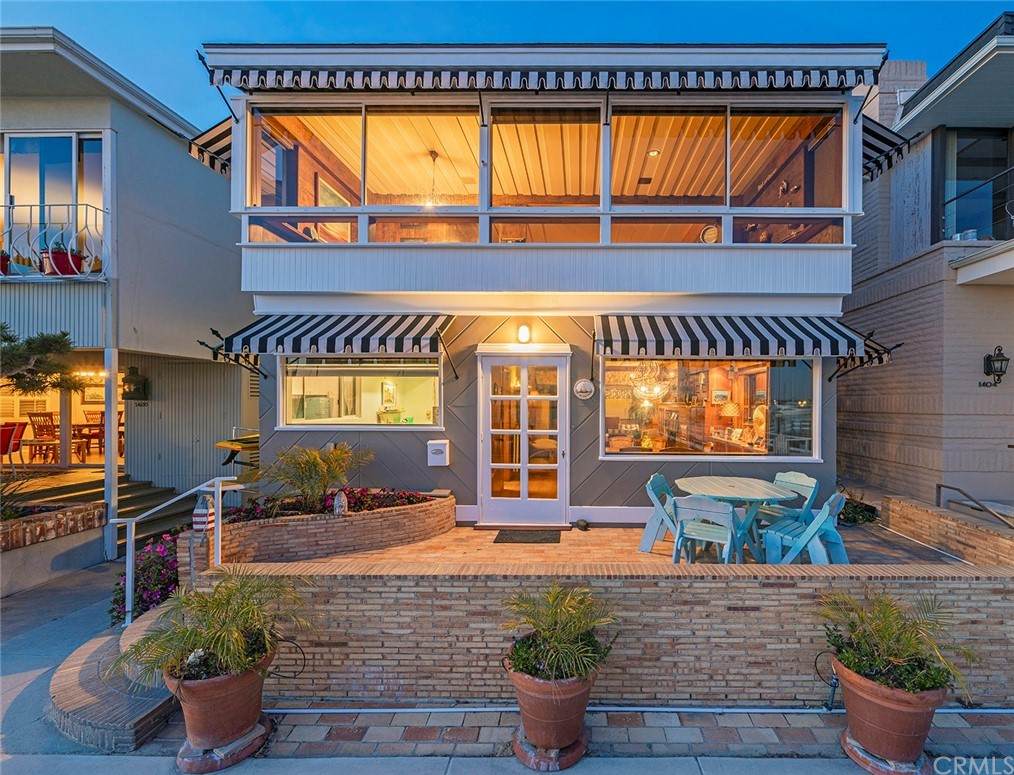 1402 Bay Front - Photo 1