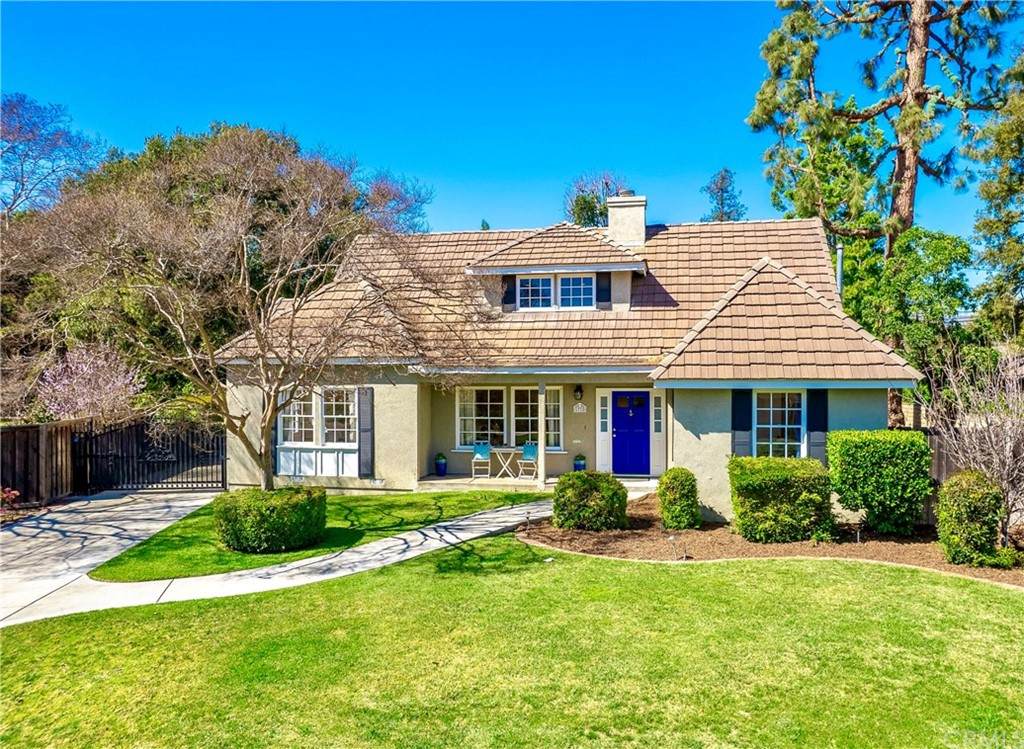 1935 Robin Road - Photo 1