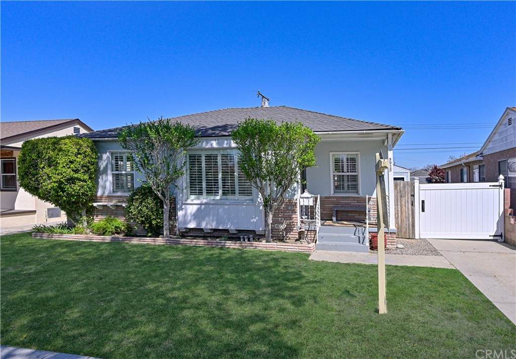 5928 Hazelbrook Avenue - Photo 1