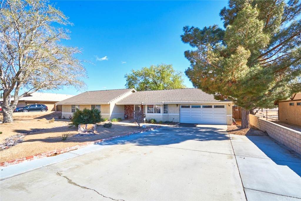 19105 Bay Meadows Drive - Photo 1