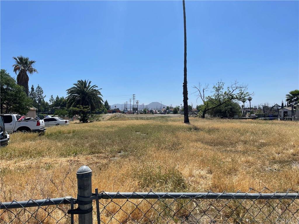 24209 4th Street - Photo 1