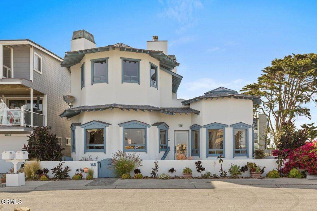 145 San Clemente Avenue - Photo 1