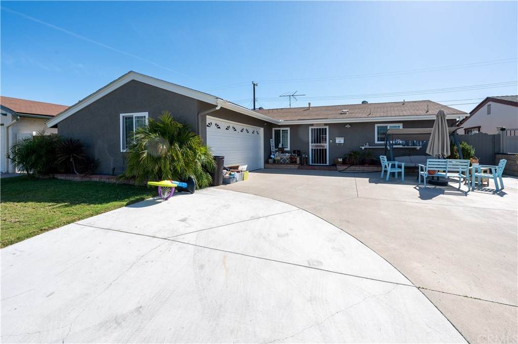10372 Lorraine Lane - Photo 1