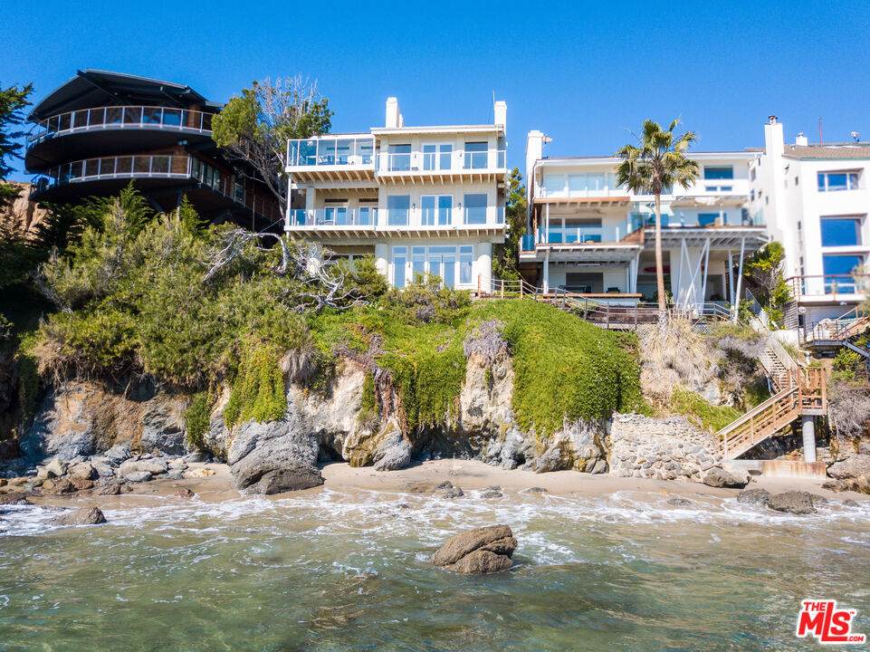 31532 Victoria Point Road - Photo 1