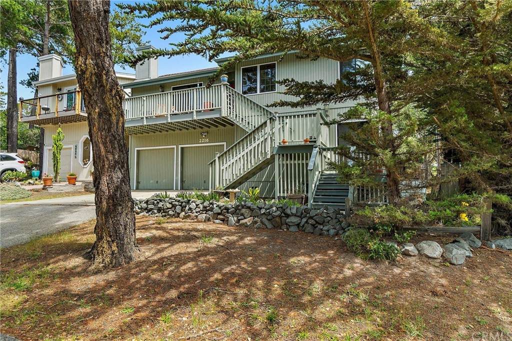 2216 Alban Place - Photo 1