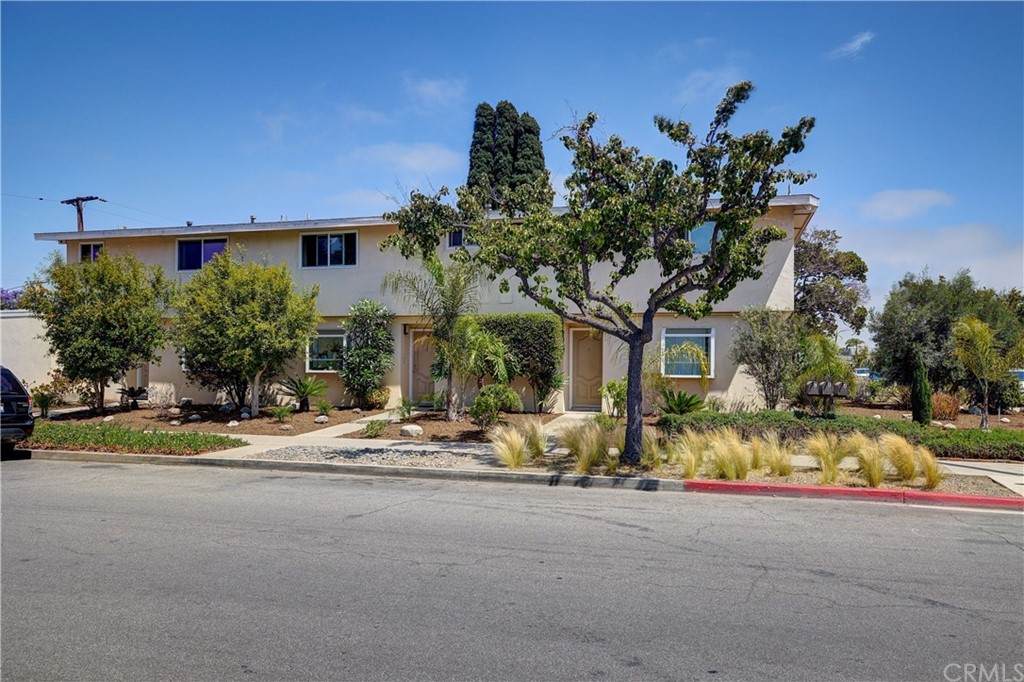 254 Cabrillo Street - Photo 1