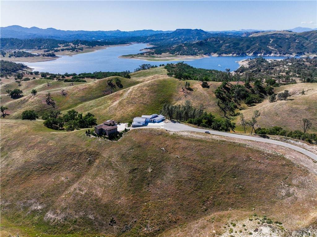 3220 Timberline Drive - Photo 1