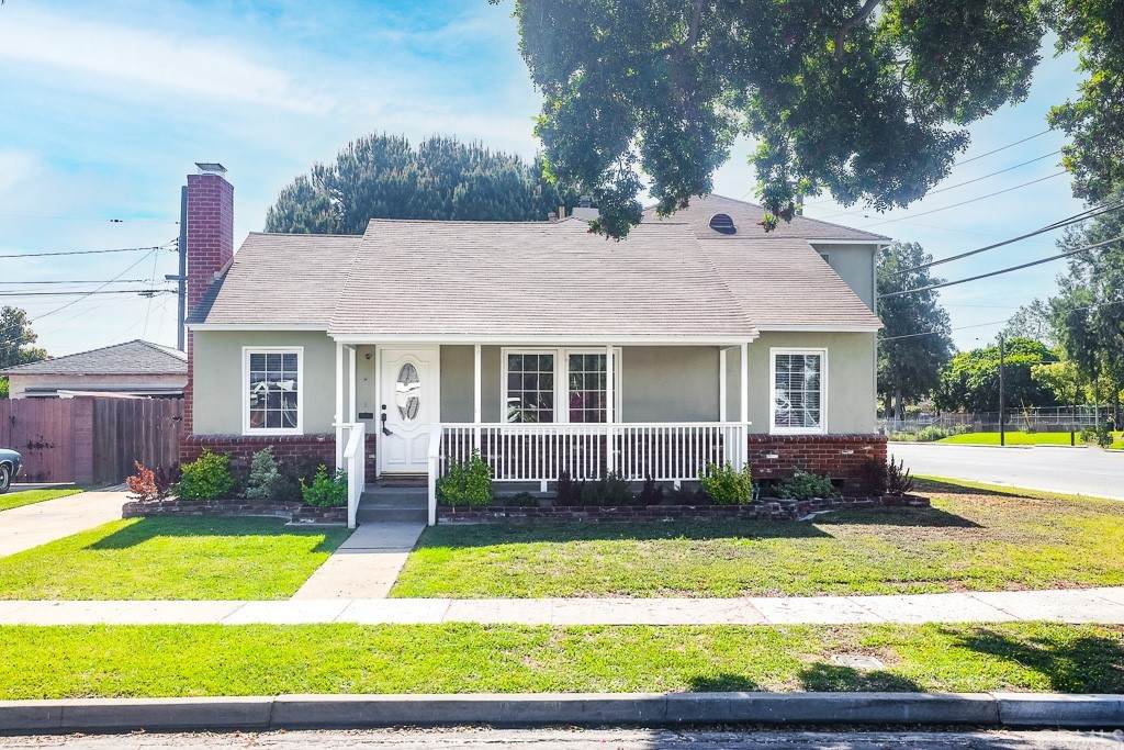 1802 Elmfield Avenue - Photo 1