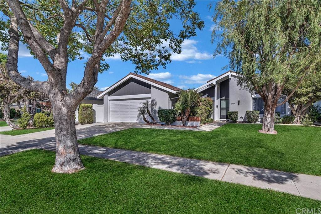 2809 Olive Lane - Photo 1