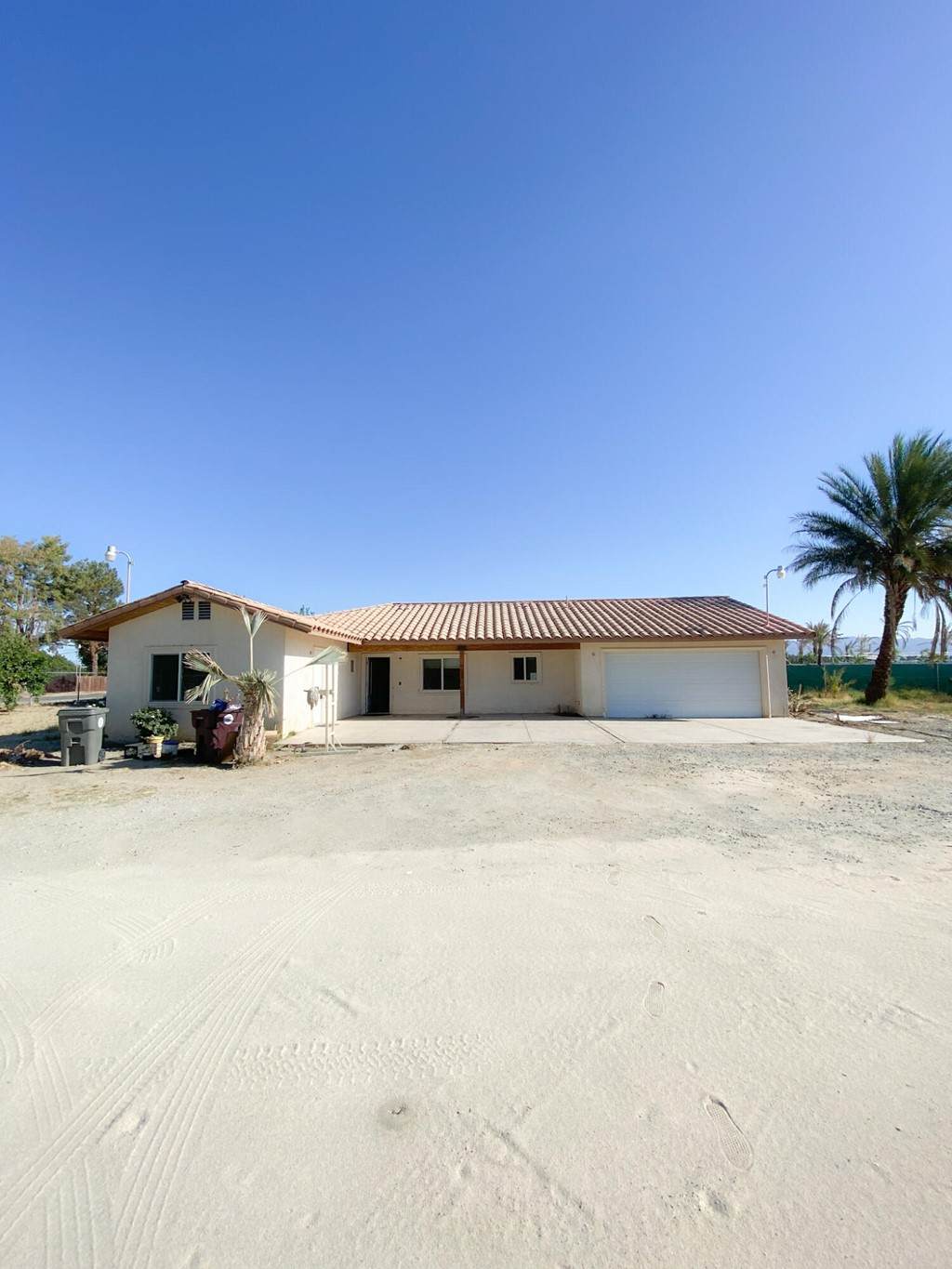 55140 Calhoun Street - Photo 1