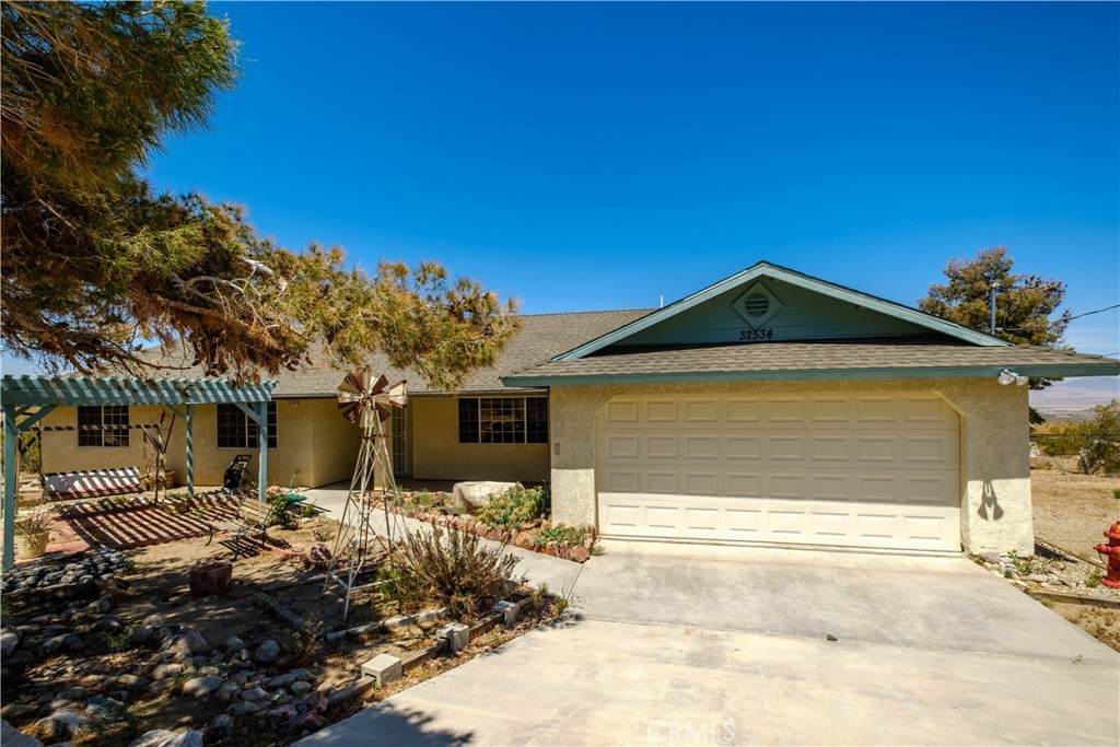32534 Sapphire Road - Photo 1