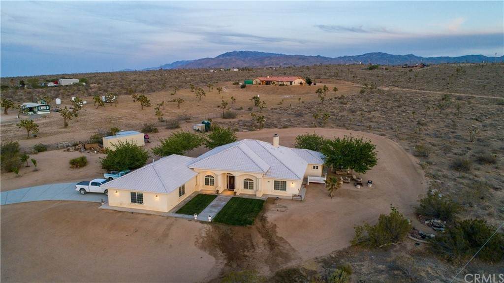 23725 Portland Road - Photo 1