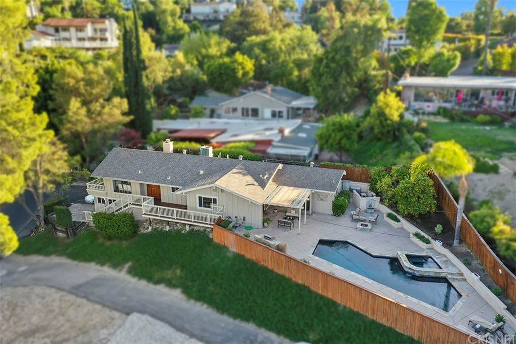 22373 Macfarlane Drive - Photo 1