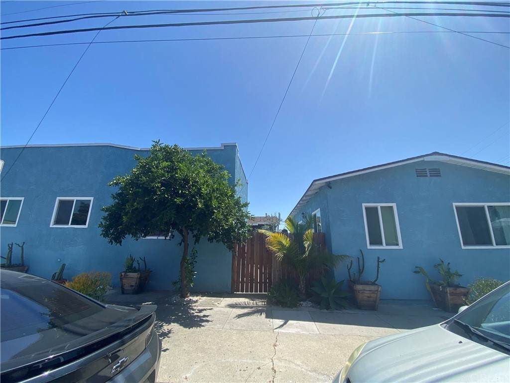 831 Geraghty Avenue - Photo 1