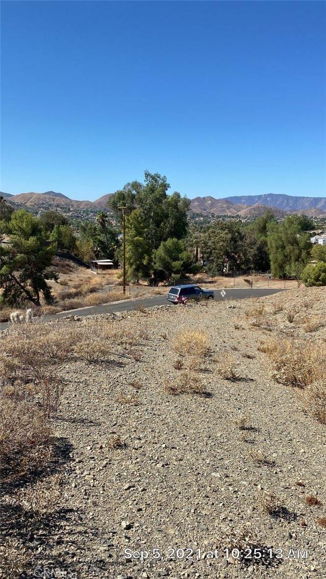 24000 Beverly Drive - Photo 1