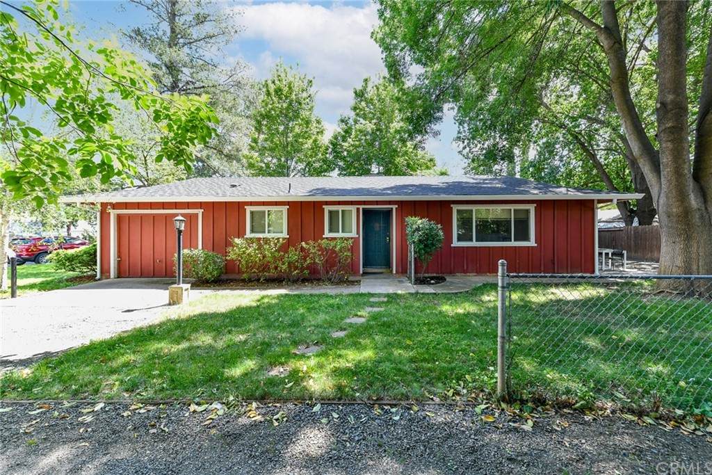 726 Hickory Street - Photo 1