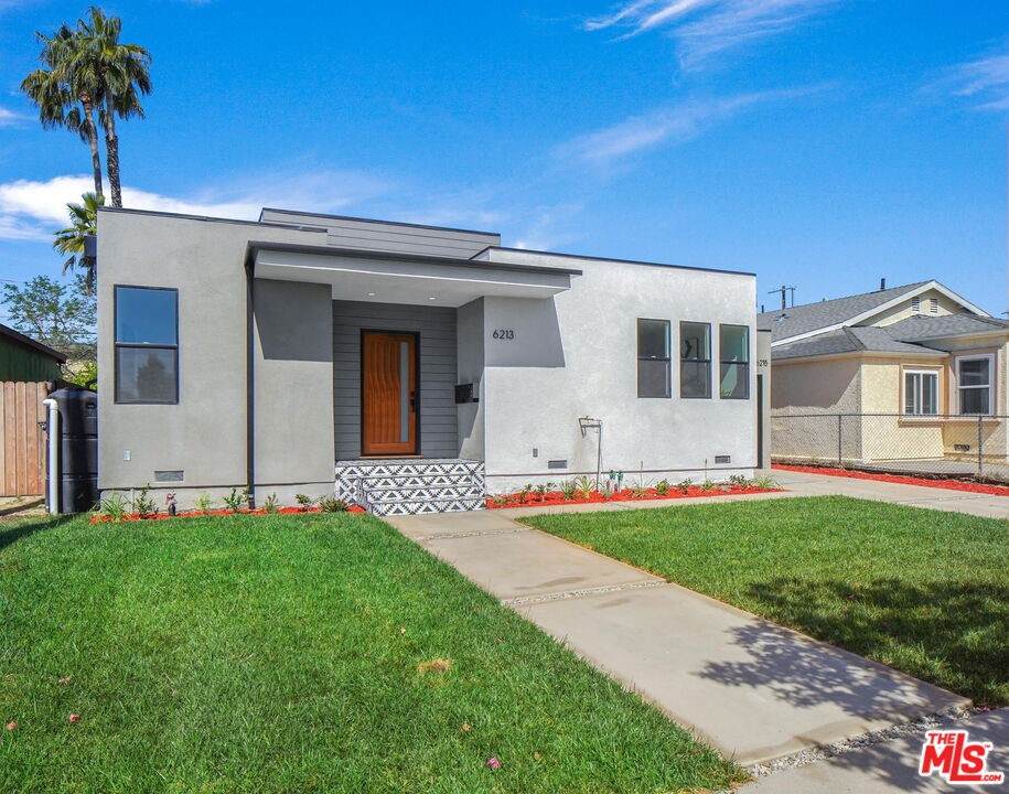 6213 Auckland Avenue - Photo 1