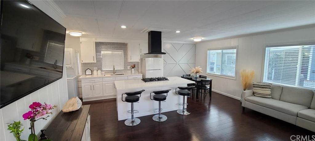 525 Fairfax Drive - Photo 1