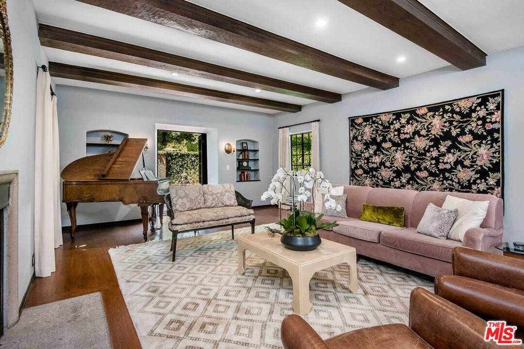 1632 Fairfax Avenue - Photo 1