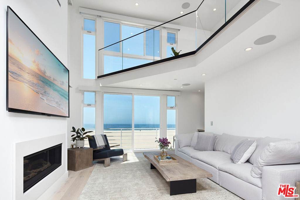 4403 Ocean Front Walk - Photo 1