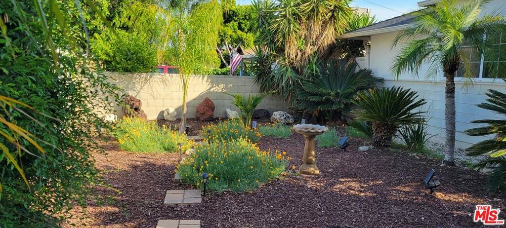 10171 Vena Avenue - Photo 1