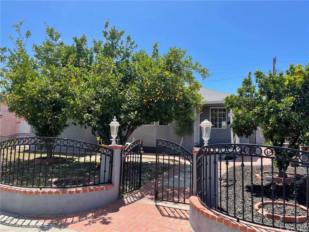 6517 Hesperia Avenue - Photo 1