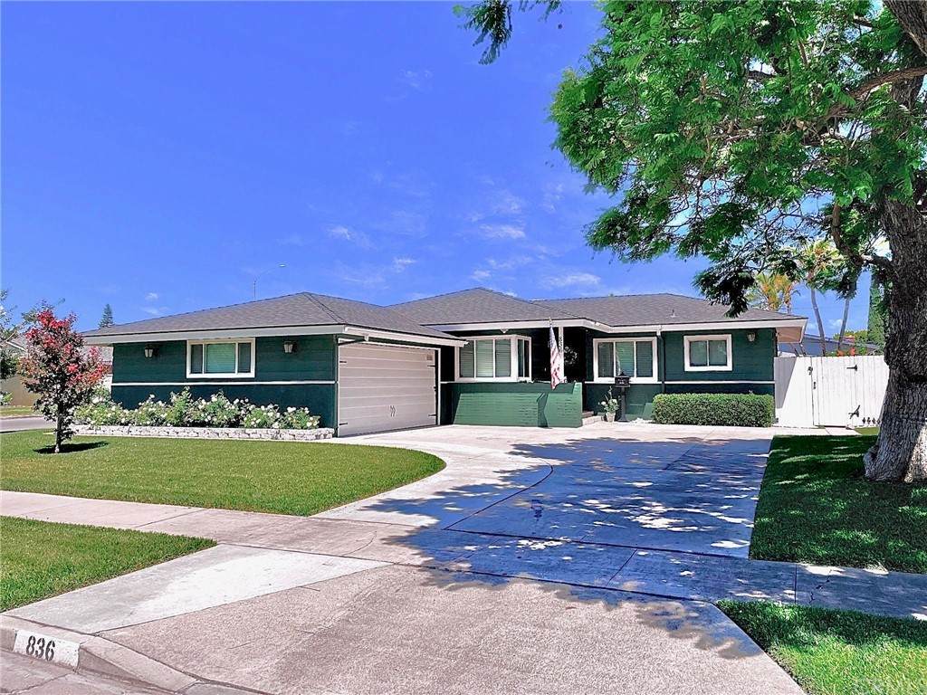 836 S Birchleaf Dr - Photo 1