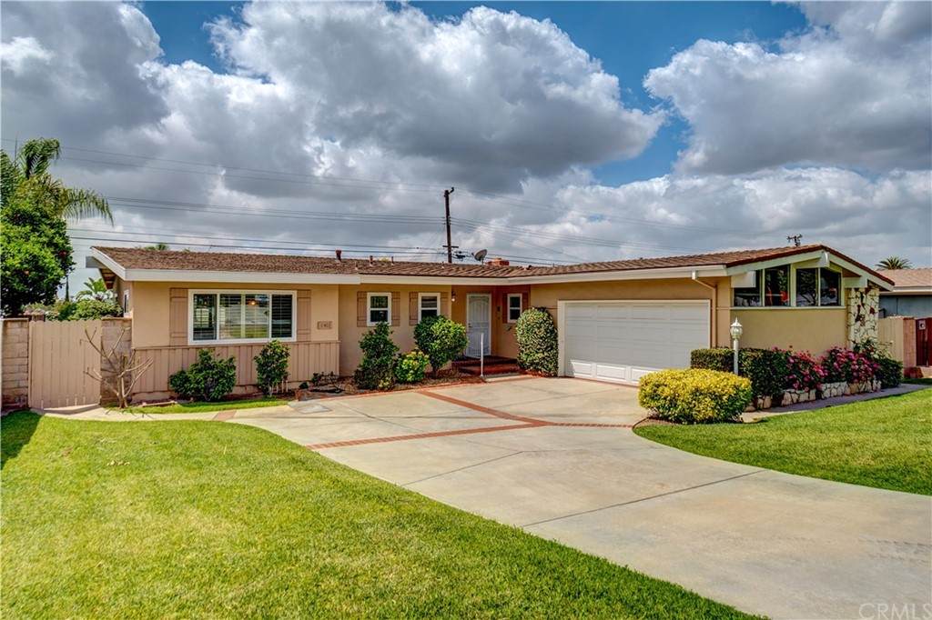 640 La Serna Avenue - Photo 1