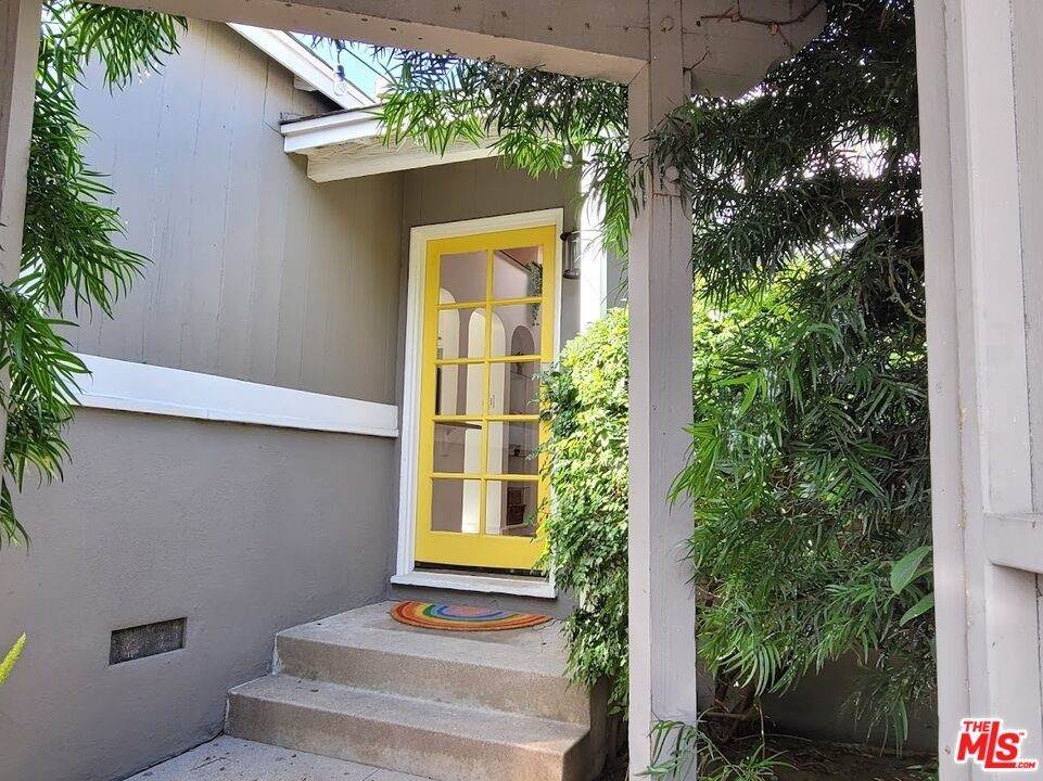 2344 Abbot Kinney Boulevard - Photo 1