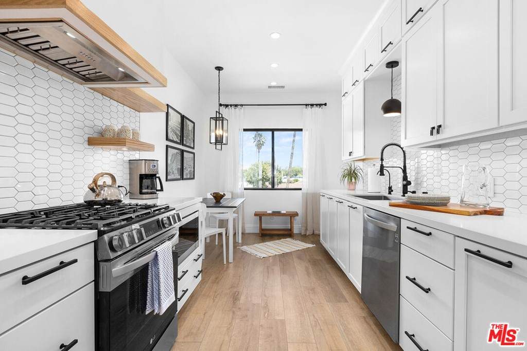 17500 Sherman Way - Photo 1