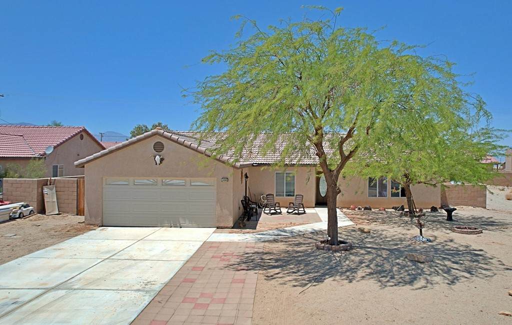 1480 Catalina Avenue - Photo 1