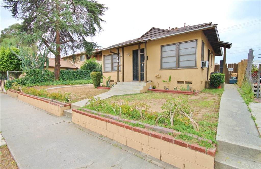 791 Pomona Boulevard - Photo 1