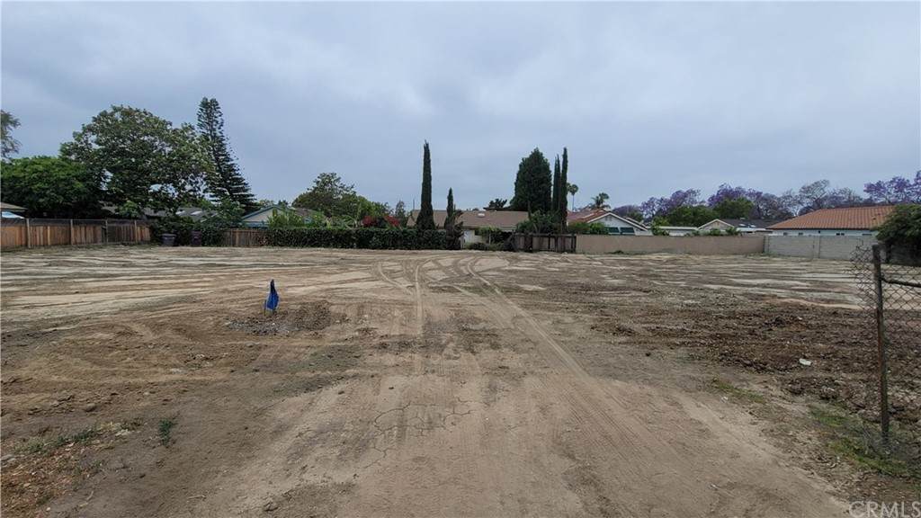 2828 Flower Street - Photo 1