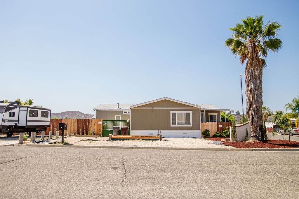 44951 Palm Avenue - Photo 1