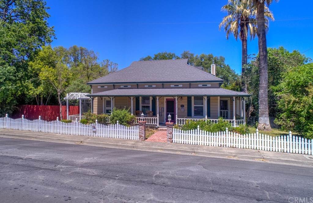 150 Clearlake Avenue - Photo 1