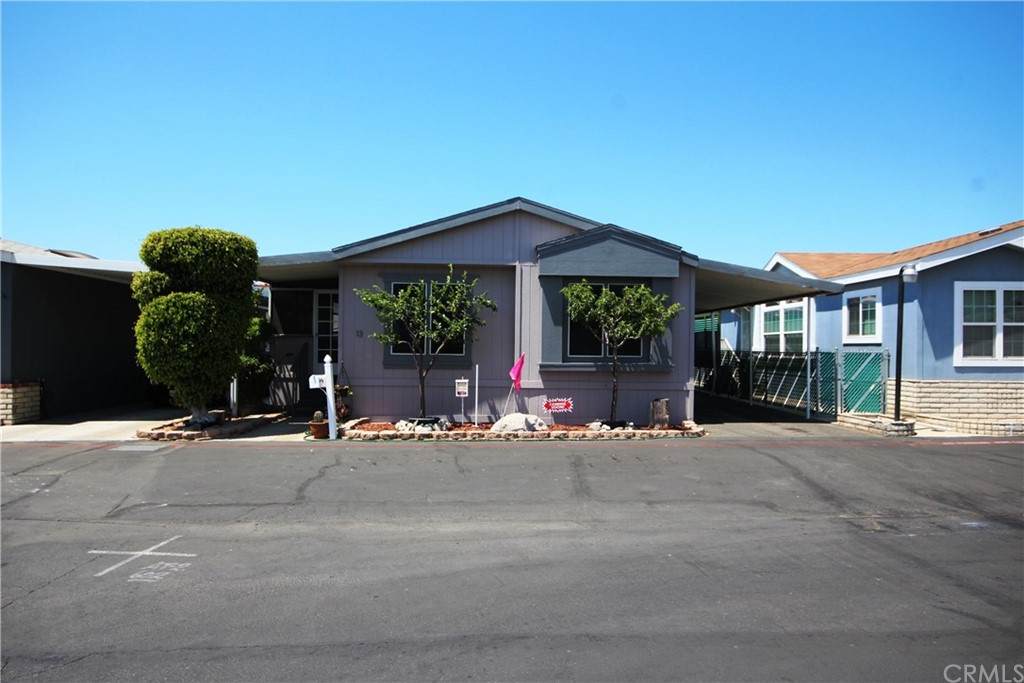 211 Beach Boulevard - Photo 1