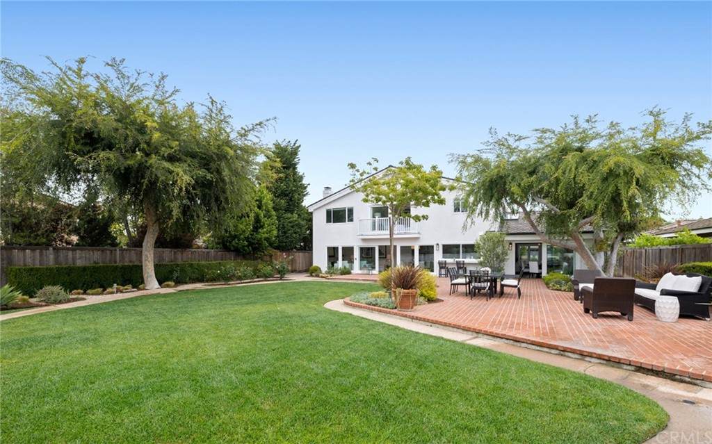 3719 Blue Key - Photo 1
