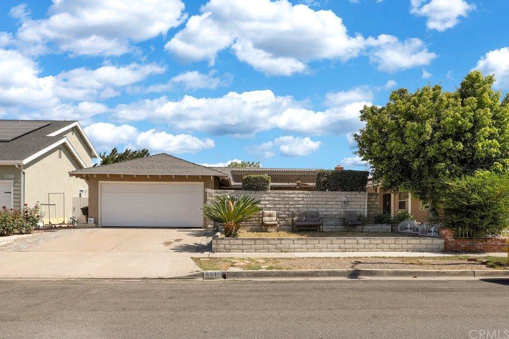 4641 Greenwood Drive - Photo 1