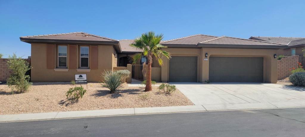 73771 Picasso Drive - Photo 1