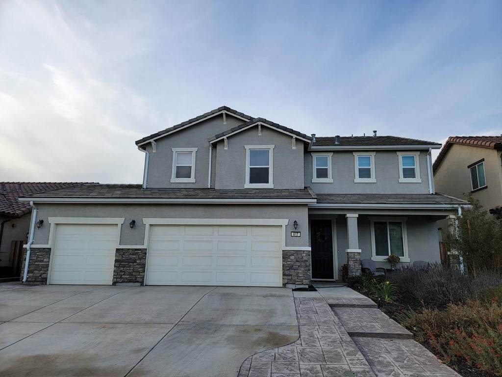 617 Cadena Drive - Photo 1