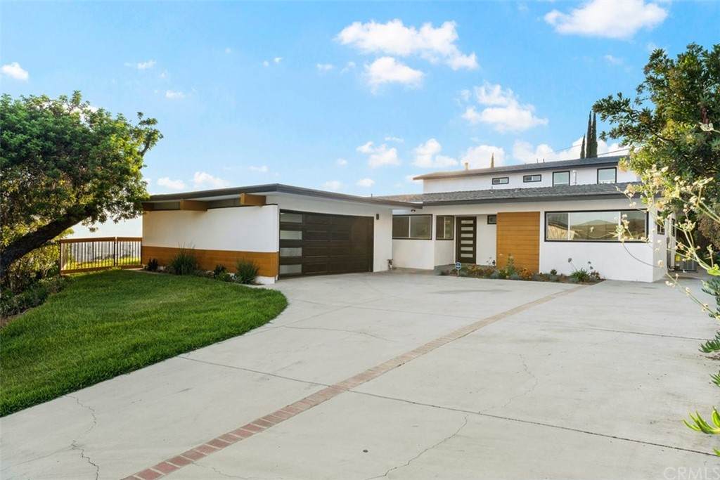 1131 Ridgeside Drive - Photo 1