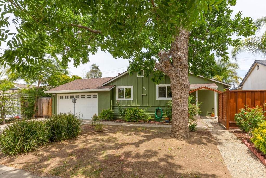 5344 Dellwood Way - Photo 1
