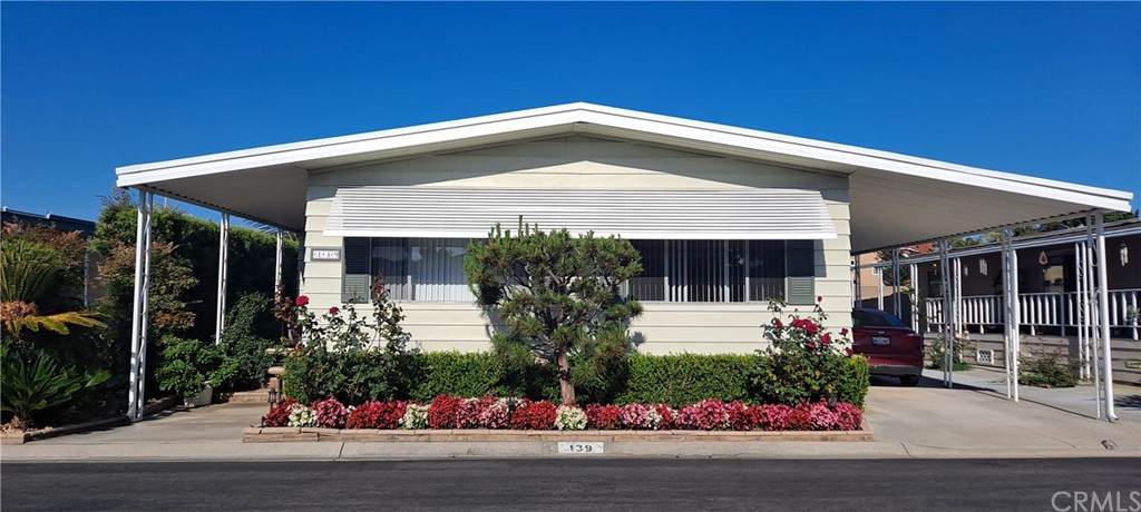 18601 Newland - Photo 1