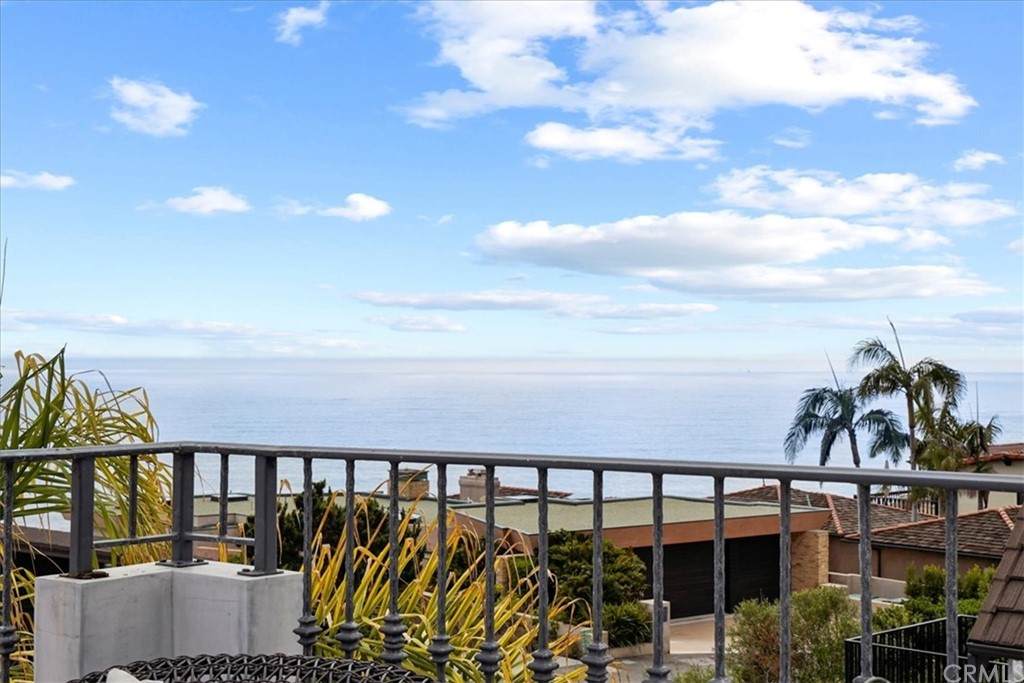 1920 Ocean Way - Photo 1