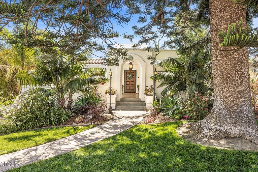 51 Lincoln Drive - Photo 1
