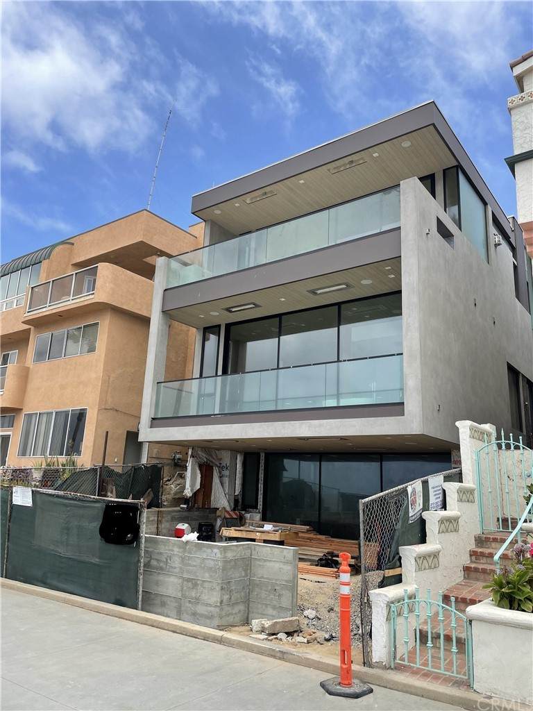 4016 The Strand - Photo 1