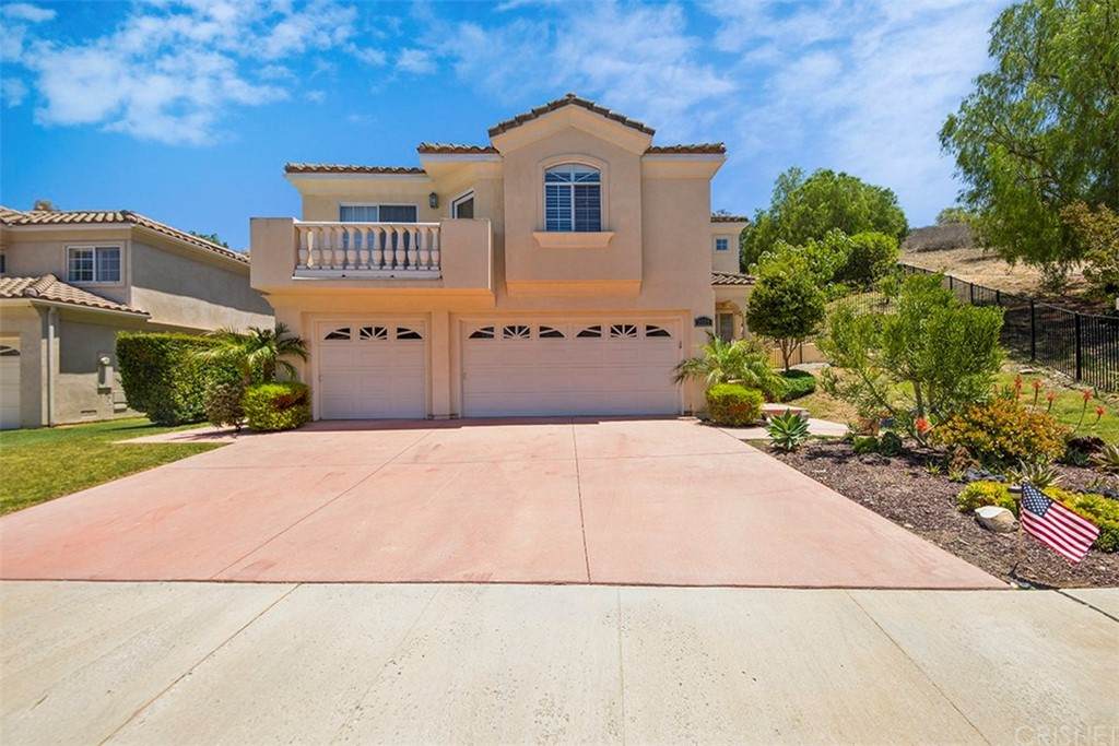 3660 Mapleknoll Place - Photo 1