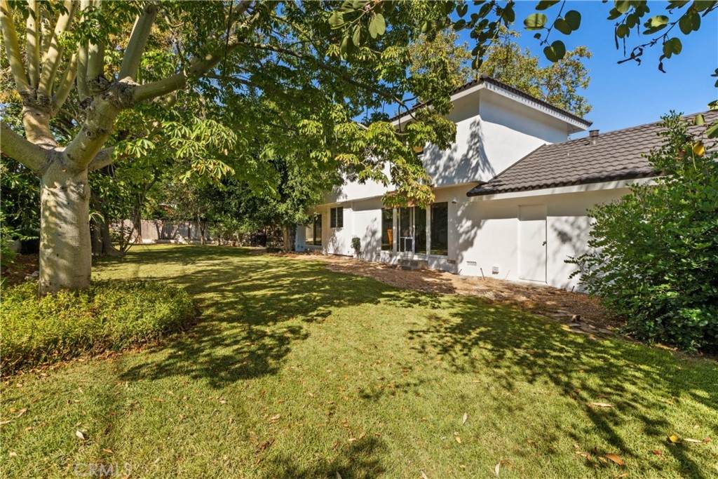 11091 Brunswick Way - Photo 1