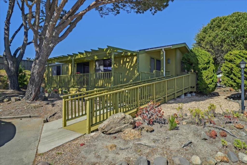 20 Ocean View Avenue - Photo 1